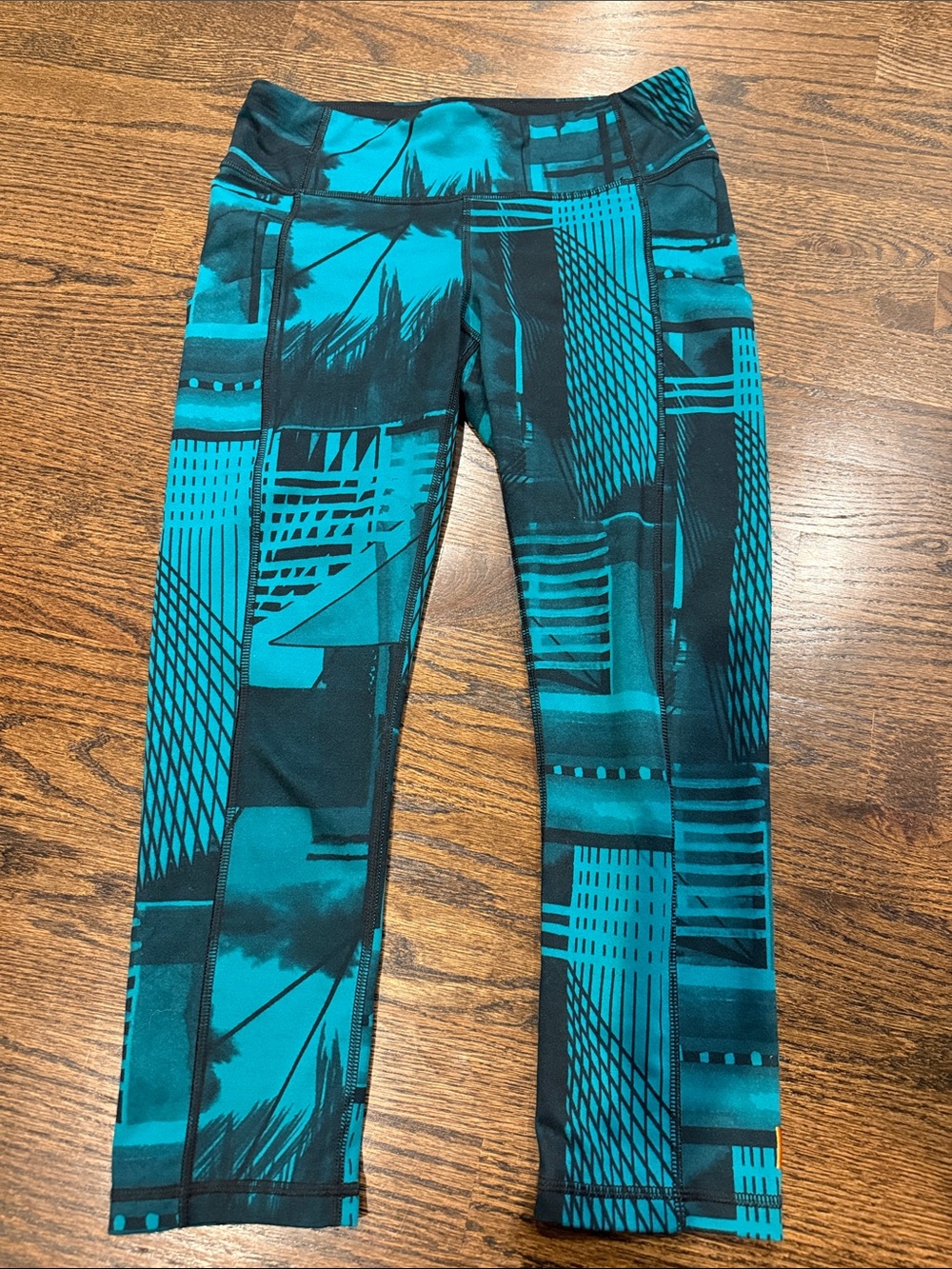 Woman’s lucky leggings Teal & Black Active Leggings